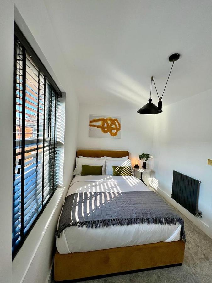 Charming 3-bed House With 1 Parking Space Holiday home *